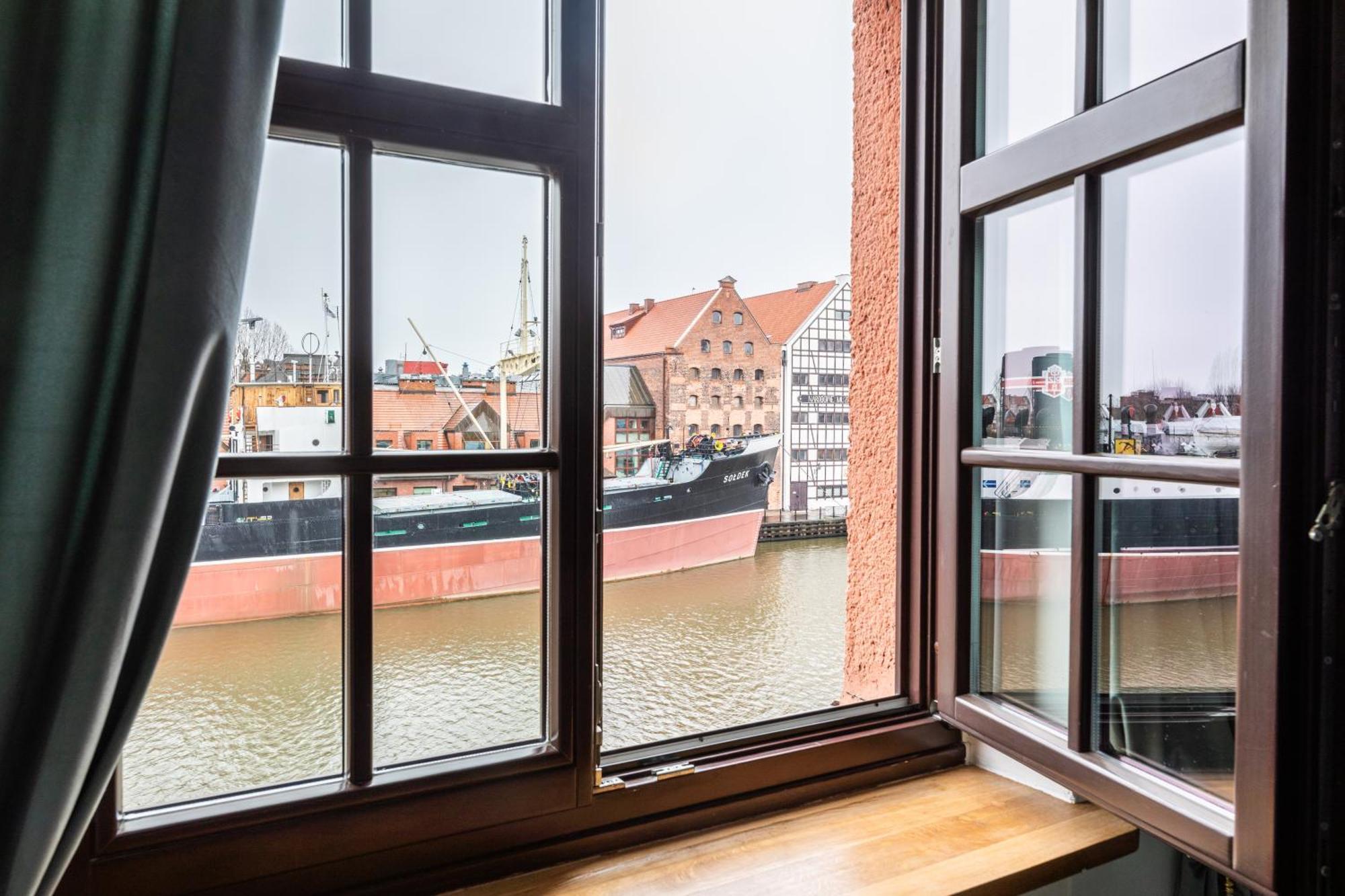 Motlawa Apartments - Old Town & River Viev, Fast Wifi กดัญสก์ ห้อง รูปภาพ